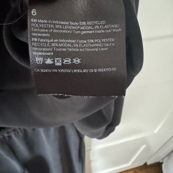 Lululemon Softstreme Perfectly Oversized Cropped Crew (part of a set) - Picture 6 of 6